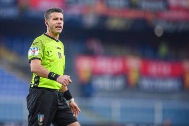 İtalyan futbol takımı Serie B maçında Antonio Giua 'nın Olbia' ya karşı oynadığı maçın hakemi Cenova CFC ile FC Sudtirol arasında Cenova, İtalya 'daki Luigi Ferraris Stadyumu' nda oynanan karşılaşma, 8 Aralık 2022 - Fotoğraf: Danilo Vig