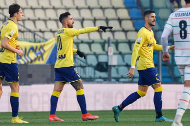 Luca Tremolada (Modena) İtalya 'nın Modena kentindeki Alberto Braglia Stadyumu' nda oynanan İtalya Serie B maçında 1-0 'lık gol attıktan sonra kutlama yapıyor - Fotoğraf: Luca Dilibert