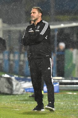 Pisa Luca D 'Angelo İtalya' nın Pisa şehrindeki Arena Garibaldi 'de oynanan AC Pisa vs Ascoli Calcio maçında teknik direktör olarak görev aldı.