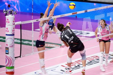 Alice Degradi (e-iş Busto Arsizio) voleybol sırasında İtalyan Serie A1 Kadınlar TrasportiPesanti Casalmaggiore 'ye karşı Busto Arsizio' nun Casalmaggiore 'deki (CR) Pala Radi' sinde (CR), İtalya, 11 Aralık 2022 - Fotoğraf: Nicholas Russ