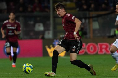 Giovanni Fabbian Reggina, 22 Aralık 2022 'de İtalya' nın Reggio Calabria şehrindeki Stadyum Granillo 'da oynanan dostluk maçı sırasında vuruldu.