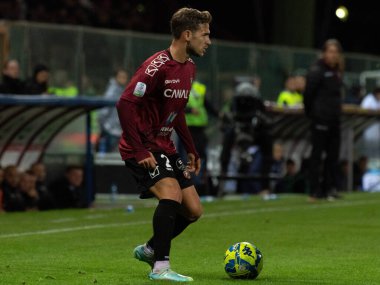 Federico Ricci Reggina 'nın portresi, 22 Aralık 2022' de İtalya 'nın Reggio Calabria şehrindeki Stadio Granillo' da oynanan Reggina vs Inter maçında çekildi.