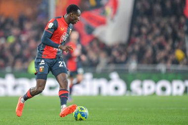 Kelvin Kwarteng Yeboah (Genoa) İtalyan futbol takımı Serie B maçında Cenova CFC ile FC Sudtirol arasında Cenova, İtalya 'daki Luigi Ferraris Stadyumu' nda oynanan karşılaşma sırasında, 8 Aralık 2022 - Fotoğraf: Danilo Vig