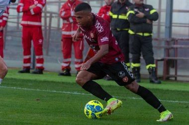 Rivas Rigoberto Reggina İtalyan futbol takımı Serie B maçında Reggina 1914 'te Frosinone Calcio' ya karşı Reggio Calabria, İtalya 'daki Oreste Granillo Stadyumu' nda oynamıştır.