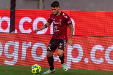 Emanuele Cicerelli Reggina İtalyan futbolu serisi B maçında Reggina 1914 'te Frosinone Calcio' ya karşı Reggio Calabria 'daki Oreste Granillo Stadyumu' nda oynandı.