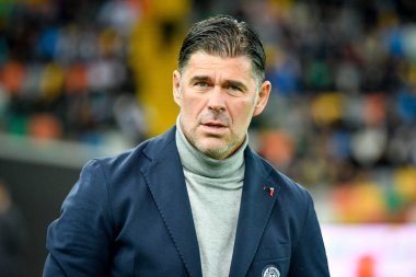 Udinese Teknik Direktörü Andrea Sottil İtalya futbol takımı Serie A maçında Udinese Calcio ve ABD Lecce (portreler arşivi) Udine, İtalya 'daki Dacia Arena stadyumunda karşı karşıya geldiler.