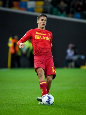 Lecce 'nin Joan Gonzalez portresi İtalyan futbolu Serie A maçında Udinese Calcio, Udine' deki Friuli-Dacia Arena stadyumunda (portreler arşivine karşı) oynuyordu.