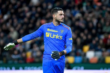 Lecce 'nin İtalya futbol takımı Serie A maçındaki Wladimiro Falcone portresi Udinese Calcio ile ABD Lecce (portreler arşivi) maçında Udine, İtalya' daki Dacia Arena stadyumunda, Kasım 04, 2022