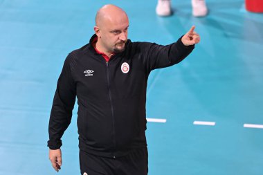 Ataman Guneyligil (Galatasaray Teknik Direktörü HDI Sigorta İstanbul) Voleybol CEV Kadınlar Şampiyonası sırasında Galatasaray HDI Sigorta İstanbul 'a karşı Galatasaray HDI İstanbul, Floransa' da 22 Aralık 2022 - Fotoğraf: Lisa Gugli