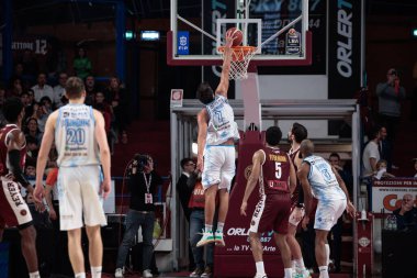 Luca Gandini (Dinamo Sassari) İtalya Basketbol Şampiyonası sırasında Umana Reyer Venezia, Banco di Sardegna Sassari 'ye karşı Venedik, İtalya' da Taliercio 'da, 26 Aralık 2022 - Fotoğraf: Mattia Radon