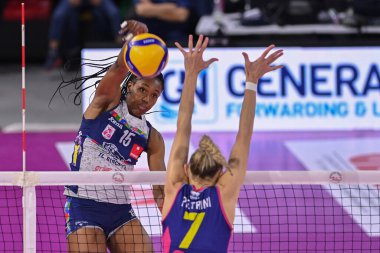 Sylvia Nwakalor (Il Bisonte Firenze) voleybol maçında İtalyan Serie A1 Kadınlar Savino Del Bene Scandicci ile Il Bisonte Firenze arasında Floransa 'daki Pala Wanny maçında, 26 Aralık 2022 - Fotoğraf: Lisa Guglielm
