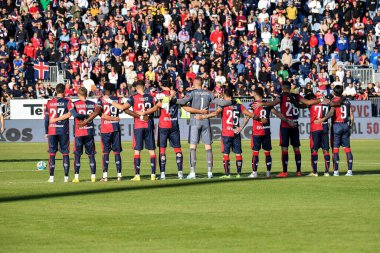 Cagliari Calcio takımı İtalya 'nın Cagliari kentinde 26 Aralık 2022' de oynanan Cagliari maçında Cagliari-Cosenza maçına çıktı.