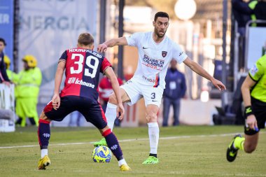 Cosenza Calcio 'dan Andrea Rispoli İtalya' nın Cagliari kentinde oynanan Cagliari maçında, 26 Aralık 2022 - Fotoğraf: Luigi Can