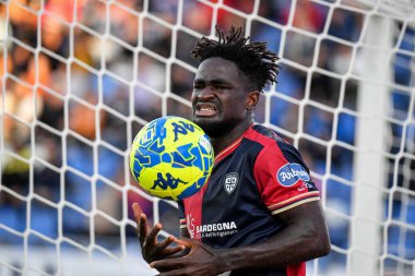Cagliari Calcio takımından Zito Andre Sebastiao Luvumbo İtalya 'nın Cagliari kentinde oynanan Cagliari-Cosenza maçında, 26 Aralık 2022 - Fotoğraf: Luigi Can