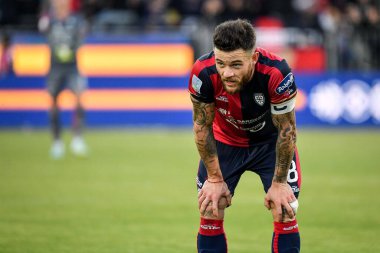 Cagliari Calcio takımından Nahitan Nandez, İtalya 'nın Cagliari kentinde oynanan Cagliari maçında, 26 Aralık 2022 - Fotoğraf: Luigi Can