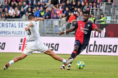 Cagliari Calcio takımından Antoine Makoumbou İtalya 'nın Cagliari kentinde oynanan Cagliari-Cosenza maçında, 26 Aralık 2022 - Fotoğraf: Luigi Can