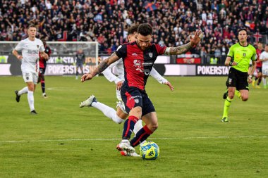 Cagliari Calcio takımından Nahitan Nandez, İtalya 'nın Cagliari kentinde oynanan Cagliari maçında, 26 Aralık 2022 - Fotoğraf: Luigi Can