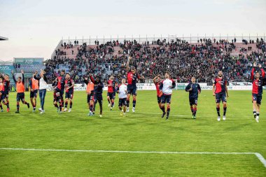 Cagliari Calcio Esultanza Takımı, İtalya 'nın başkenti Cagliari' de oynanan Cagliari-Cosenza maçında, 26 Aralık 2022 - Fotoğraf: Luigi Can