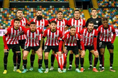 Atletik Bilbao Takımı, Udinese Calcio ile Athletic Bilbao arasındaki dostluk maçı sırasında 17 Aralık 2022 'de İtalya' nın Udine kentindeki Dacia Arena 'da sıralandı.