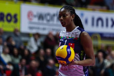 Rhamat Alhassan #1 of Il Bisonte Firenze in action during Volley Serie A women 2022/23 volleyball match between UYBA Unet E-Work Busto Arsizio and Il Bisonte Firenze at E-Work Arena, Busto Arsizio, Italy on January 07, 2023 - Credit: Fabrizio Carabel