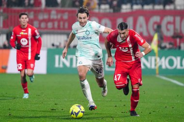 Dany Mota (AC Monza) and Matteo Darmian (FC Inter) during italian soccer Serie A match AC Monza vs Inter - FC Internazionale at the U-Power Stadium in Monza, Italy, January 07, 2023 - Credit: Luca Rossin