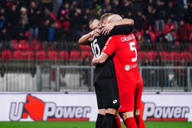 Luca Caldirola (AC Monza) and Michele Di Gregorio (AC Monza) celebrates the end of the match during italian soccer Serie A match AC Monza vs Inter - FC Internazionale at the U-Power Stadium in Monza, Italy, January 07, 2023 - Credit: Luca Rossin
