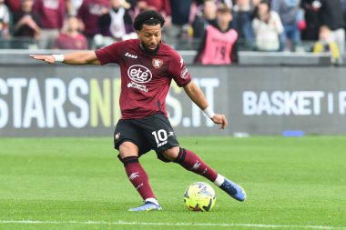 Tonny Vilhena of US Salernitana  scoring a goal of 1-1 during the friendly football match US Salernitana 1919 v FC Torino  at Arechi stadium  - Credit: Agostino Gemito/LiveMedi