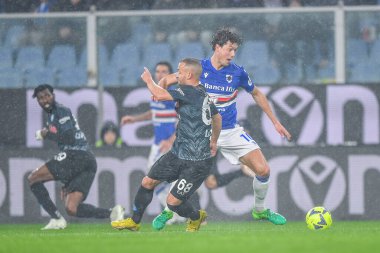 Stanislav Lobotka (Napoli) Sam Lammers (Sampdoria) during italian soccer Serie A match UC Sampdoria vs SSC Napoli at the Luigi Ferraris stadium in Genova, Italy, January 08, 2023 - Credit: Danilo Vig