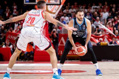 Stefano Gentile (Dinamo Sassari) during Italian Basketball A Serie  Championship UNAHOTELS Reggio Emilia vs Banco di Sardegna Sassari at the PalaBigi in Reggio Emilia, Italy, January 08, 2023 - Credit: Nicholas Russ