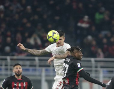 Roger Ibanez of As Roma and Rafael Leao of Ac Milan during the Italian Serie A, football match between Ac Milan and As Roma on Jannuary 08, 2023 at San Siro Stadium, Milan, Italy. Photo Nderim Kaceli - Credit: Nderim Kaceli/LiveMedi