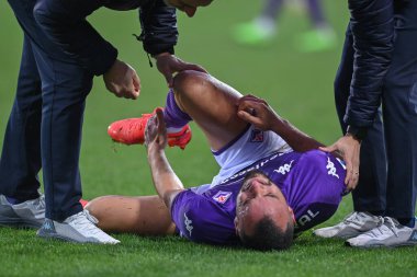 Arthur Cabral (ACF Fiorentina) injured during italian soccer Serie A match ACF Fiorentina vs US Sassuolo at the Artemio Franchi stadium in Florence, Italy, January 07, 2023 - Credit: Lisa Guglielm