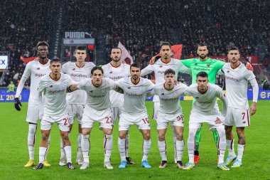 AS Roma team line up during Serie A 2022/23 football match between AC Milan and AS Roma at San Siro Stadium, Milan, Italy on January 08, 2023 - Credit: Fabrizio Carabelli/LiveMedi