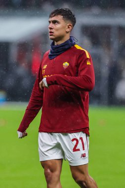 Paulo Dybala of AS Roma warms up during Serie A 2022/23 football match between AC Milan and AS Roma at San Siro Stadium, Milan, Italy on January 08, 2023 - Credit: Fabrizio Carabelli/LiveMedi
