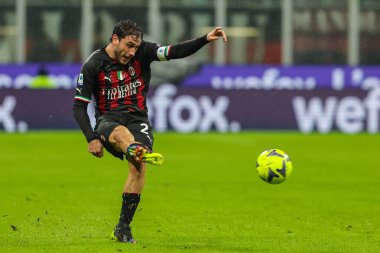 Davide Calabria of AC Milan in action during Serie A 2022/23 football match between AC Milan and AS Roma at San Siro Stadium, Milan, Italy on January 08, 2023 - Credit: Fabrizio Carabelli/LiveMedi