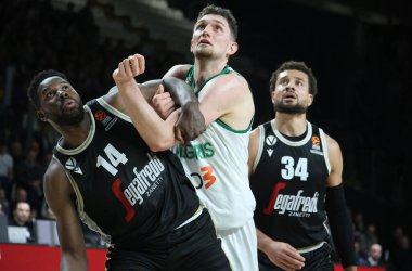 Mouhammadou Jaiteh (Segafredo Virtus Bologna) thwarted by Rolands Smits (BC Zalgiris Kaunas) during the Euroleague basketball championship match Segafredo Virtus Bologna Vs. BC Zalgiris Kaunas - Bologna, Italy, January 10, 2023 at Segafredo Arena - P