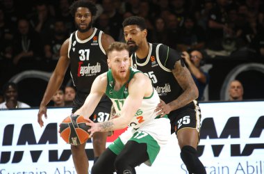Ignas Brazdeikis (BC Zalgiris Kaunas) thwarted by Jordan Mickey (Segafredo Virtus Bologna) during the Euroleague basketball championship match Segafredo Virtus Bologna Vs. BC Zalgiris Kaunas - Bologna, Italy, January 10, 2023 at Segafredo Arena - Pho