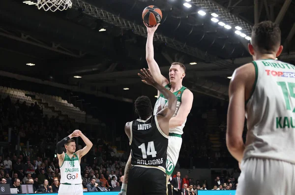 Rolands Smits (BC Zalgiris Kaunas) thwarted by 14\during the Euroleague basketball championship match Segafredo Virtus Bologna Vs. BC Zalgiris Kaunas - Bologna, Italy, January 10, 2023 at Segafredo Arena - Photo: Michele Nucci - Credit: Michele Nucci