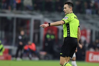 Referee Antonio Rapuano in action during Coppa Italia 2022/23 football match between AC Milan and Torino FC at San Siro Stadium, Milan, Italy on January 11, 2023 - Credit: Fabrizio Carabelli/LiveMedi