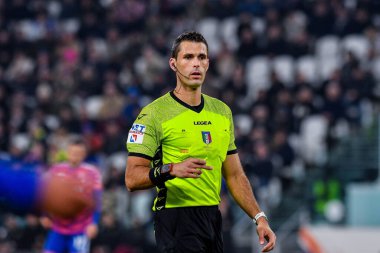 Referee Matteo Marchetti in action during Serie A 2022/23 match between Juventus FC and Udinese Calcio at Allianz Stadium on January 07, 2023 in Turin, Italy - Credit: Phs Agency/PHS/LiveMedi