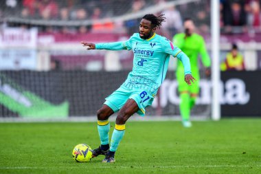 Andrien Tameze of Hellas Verona FC in action during Serie A 2022/23 match between Torino FC and Hellas Verona at Stadio Olimpico Grande Torino on January 04, 2023 in Turin, Italy - Credit: Phs Agency/PHS/LiveMedi