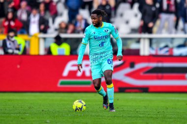 Andrien Tameze of Hellas Verona FC in action during Serie A 2022/23 match between Torino FC and Hellas Verona at Stadio Olimpico Grande Torino on January 04, 2023 in Turin, Italy - Credit: Phs Agency/PHS/LiveMedi