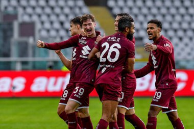 Aleksej Miranchuk of Torino FC celebrates with his teammates after scoring a goal during Serie A 2022/23 match between Torino FC and Hellas Verona at Stadio Olimpico Grande Torino on January 04, 2023 in Turin, Italy - Credit: Phs Agency/PHS/LiveMedi