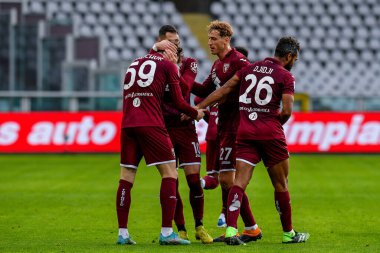 Aleksej Miranchuk of Torino FC celebrates with his teammates after scoring a goal during Serie A 2022/23 match between Torino FC and Hellas Verona at Stadio Olimpico Grande Torino on January 04, 2023 in Turin, Italy - Credit: Phs Agency/PHS/LiveMedi
