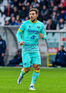 Simone Verdi of Hellas Verona FC in action during Serie A 2022/23 match between Torino FC and Hellas Verona at Stadio Olimpico Grande Torino on January 04, 2023 in Turin, Italy - Credit: Phs Agency/PHS/LiveMedi
