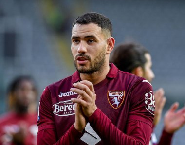 Antonio Sanabria of Torino FC greets the fans during Serie A 2022/23 match between Torino FC and Hellas Verona at Stadio Olimpico Grande Torino on January 04, 2023 in Turin, Italy - Credit: Phs Agency/PHS/LiveMedi