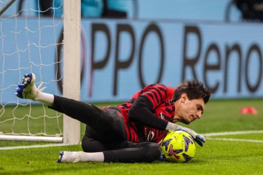 Ciprian Tatarusanu of AC Milan warms up during Coppa Italia 2022/23 football match between AC Milan and Torino FC at San Siro Stadium, Milan, Italy on January 11, 2023 - Credit: Fabrizio Carabelli/LiveMedi
