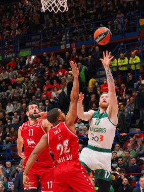 Ignas Brazdeikis (Zalgiris Kaunas) thwarted by Devon Hall (EA7 Emporio Armani Olimpia Milano)  during Basketball Euroleague Championship EA7 Emporio Armani Milano vs Zalgiris Kaunas at the Forum of Assago in Milan, Italy, January 13, 2023 - Credit: S