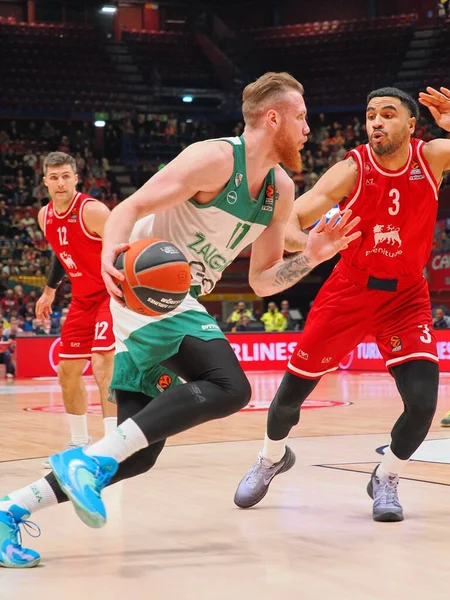 Ignas Brazdeikis (Zalgiris Kaunas) thwarted by Naz Mitrou-Long (EA7 Emporio Armani Olimpia Milano)  during Basketball Euroleague Championship EA7 Emporio Armani Milano vs Zalgiris Kaunas at the Forum of Assago in Milan, Italy, January 13, 2023 - Cred