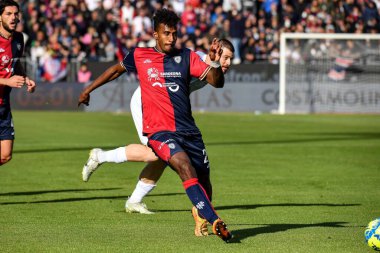 Elio Capradossi of Cagliari Calcio during Italian soccer Serie B match Cagliari Calcio vs Como 1907 at the Unipol Domus in Cagliari, Italy, January 14, 2023 - Credit: Luigi Can
