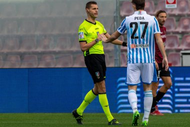 Daniele Perenzoni refree during Italian soccer Serie B match Reggina 1914 vs SPAL at the Oreste Granillo stadium in Reggio Calabria, Italy, January 14, 2023 - Credit: Valentina Giannetton